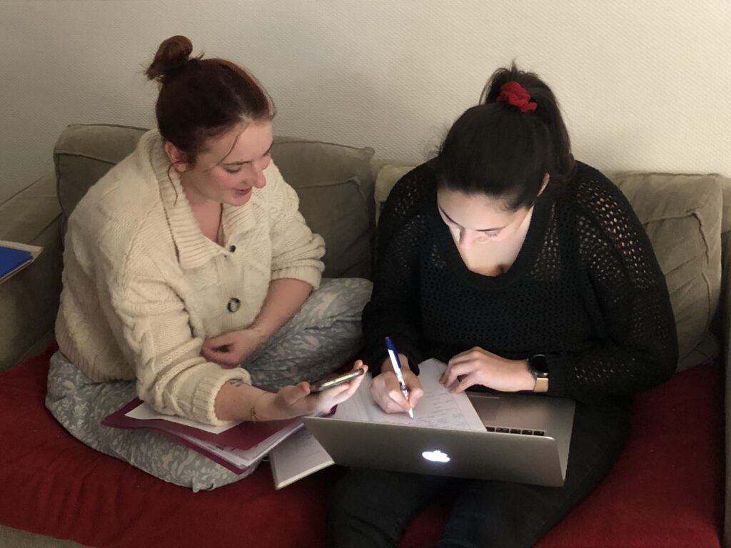 Photo de Suzanne (Suz'Art) et Elise Pigeolat